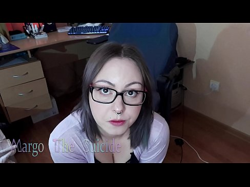 ❤️ Chica sexy con gafas chupa consolador profundamente en la cámara ❤️❌ Porno bonito en es.tusar.top ❌️